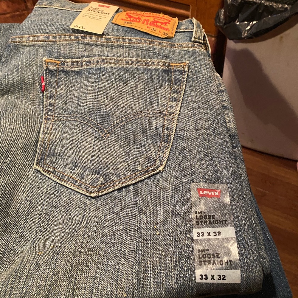 Levi jeans.  Never worn33 32 loose straight. Light